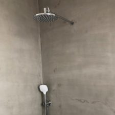 Blick in eine Ecke, die mit Mikrozement verspachtelt wurde
