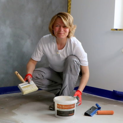 katarzyna hoffmann trägt Haftgrund auf